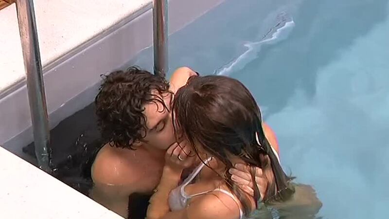 Grande Fratello 14: amori e coccole 11