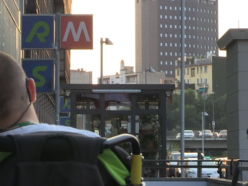 Metro accessibile a Milano? "Solo sulla carta"