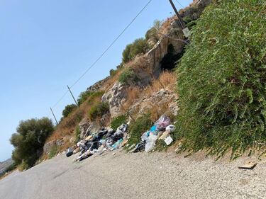 L'inferno di discariche abusive che feriscono la Sicilia  6
