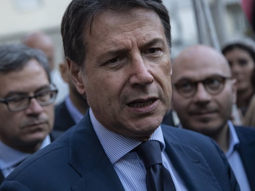Il tifo per Hannoun spacca i grillini. Conte scavalcato non controlla i suoi