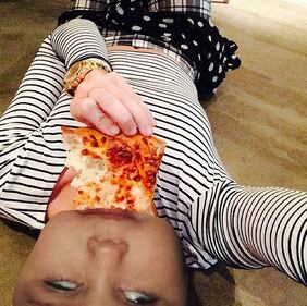 Miley Cirus compie 22 anni e festeggia su Instagram 4