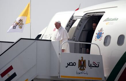 Papa Francesco arriva al Cairo 3