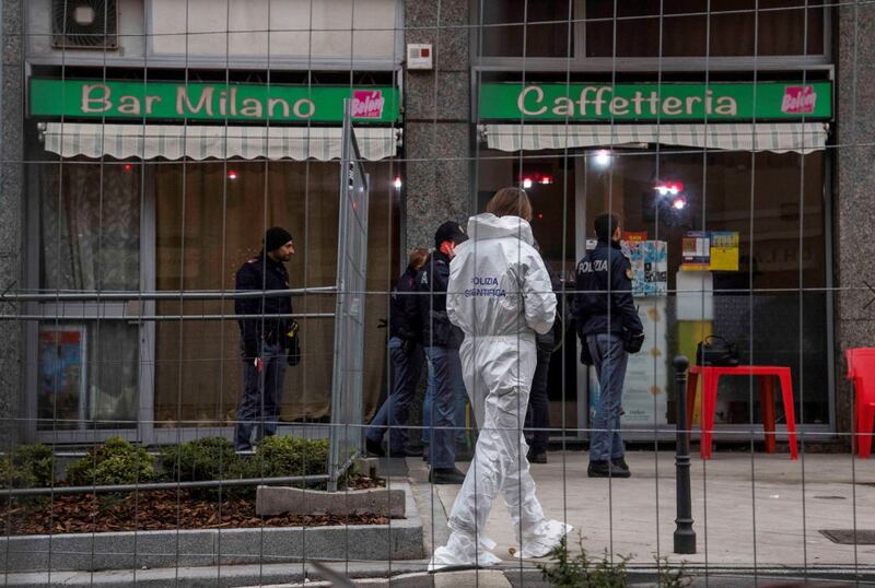 Omicidio in un bar in zona Corvetto 7