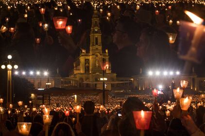 Fatima, Francisco e Giacinta sono santi 6