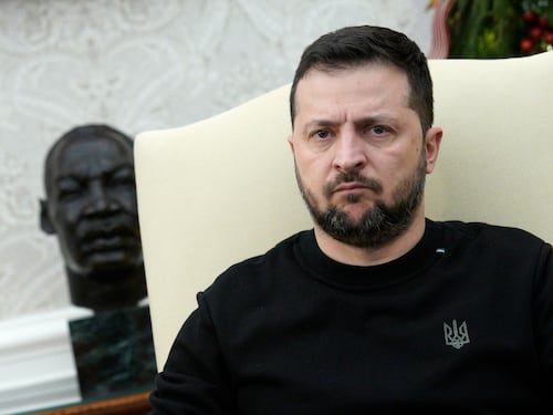 "Chiesta una mobilitazione di 500mila uomini, ma mancano i fondi": l'allarme di Zelensky