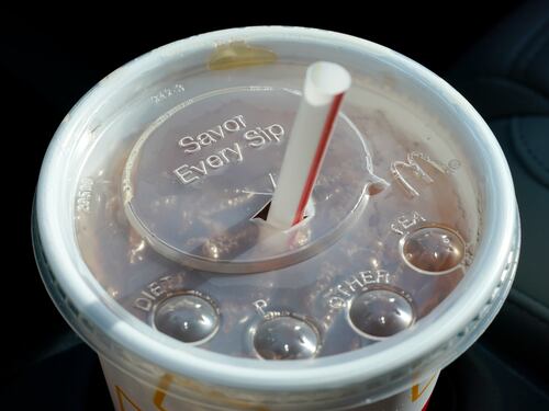 La Coca Cola è "più buona" al McDonald's. E lo dice una scienziata