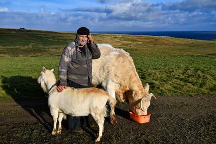 Foula, una splendida isola inglese per solo 30 abitanti 40