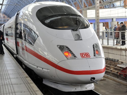 I tedeschi viaggiano all'italiana Treni in ritardo e aeroporti flop