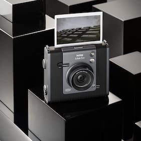 Fujifilm lancia Instax Wide Evo 1