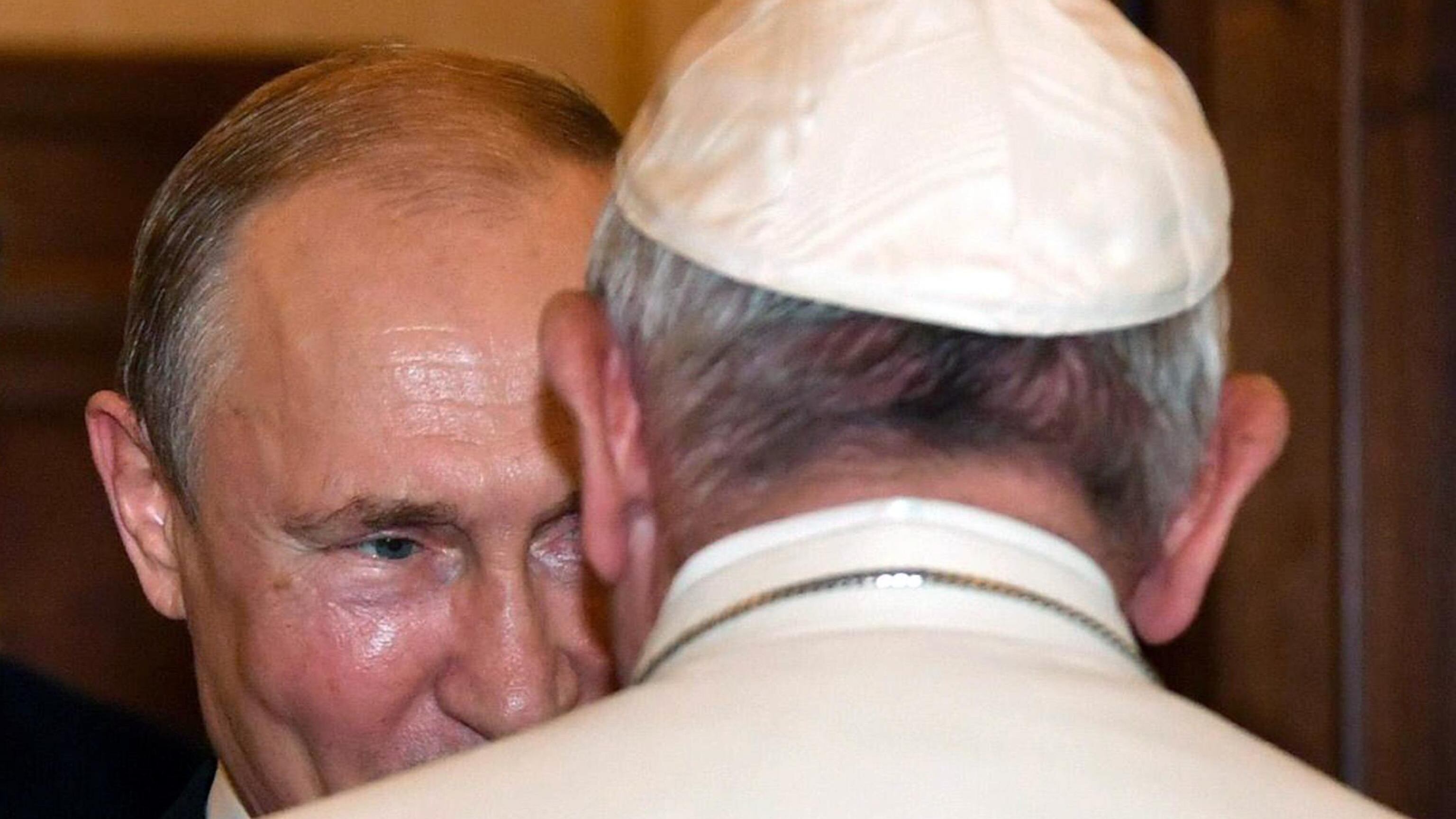 Tutti i leader del mondo ricordano Bergoglio: "Un uomo di pace"