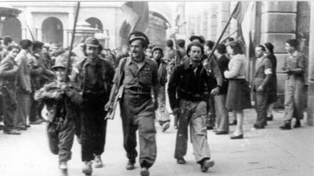 DIBATTITO Il 25 aprile?
Divide ma non sostituitelo