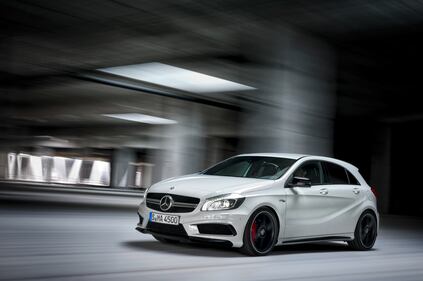 Mercedes A 45 AMG 13