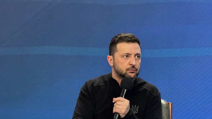 Zelensky: "Pronto a dimettermi immediatamente se l'Ucraina entra nella Nato"