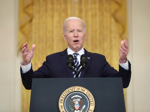 Biden attacca Putin: "Ha scelto la guerra. Ora pagherà"