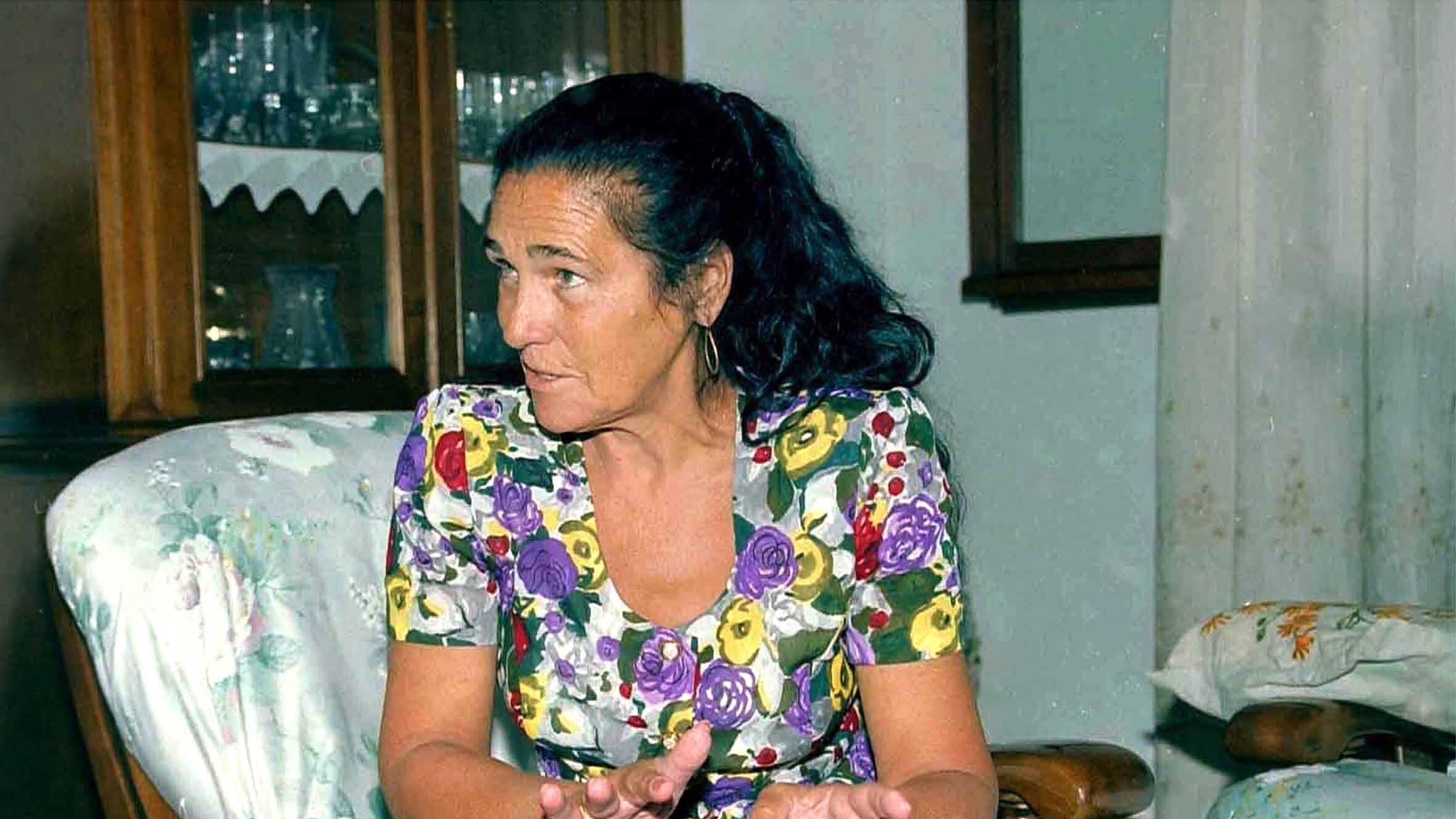 Le sette vite di Mamma Ebe tra sesso, esorcismi e truffe