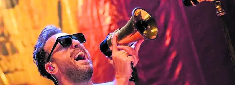 Cesare Cremonini: “Con gli algoritmi la musica non è mai stata così imprigionata”