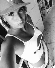 Carolina Marcialis, la moglie di Cassano sexy su Instagram 13