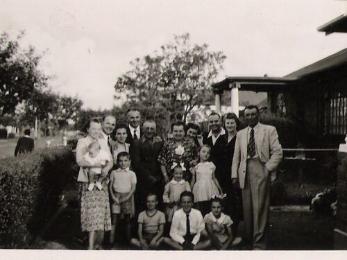 Fra gli album di famiglia e le pagine di storia