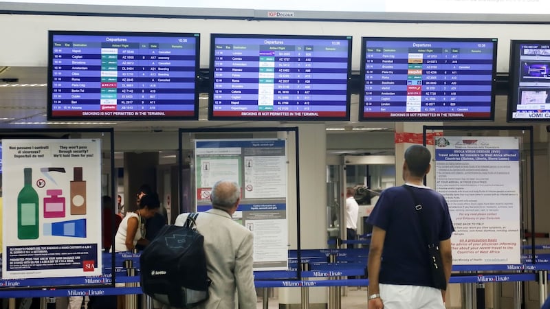 Traffico aereo fortemente rallentato in Italia per anomalie alla rete dati. L’Enav precisa: “Non è un attacco hacker”
