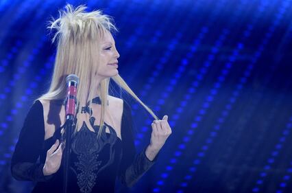 Sanremo 2016: i look femminili nella serata cover 31
