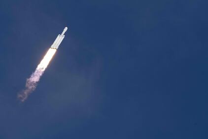 Parte il bus spaziale di Space X 7