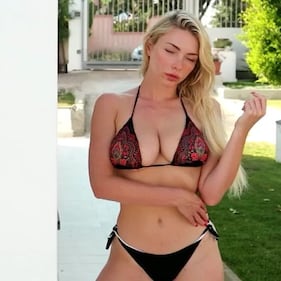 April Summers sexy su Instagram: gli scatti hot della grande tifosa dell'Inter 4