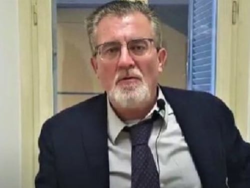 Il docente punito: ormai dagli Usa importiamo il peggio