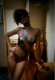 Rihanna hot per i suoi fan 9