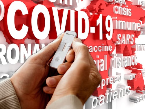 Vaccino Covid, richiamo gratuito solo per i fragili e gli over 60