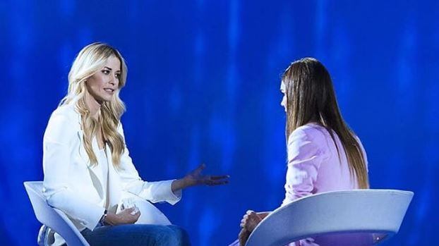 Elena Santarelli sulla malattia del figlio: "Sto soffrendo, in casa siamo noi e il tumore"