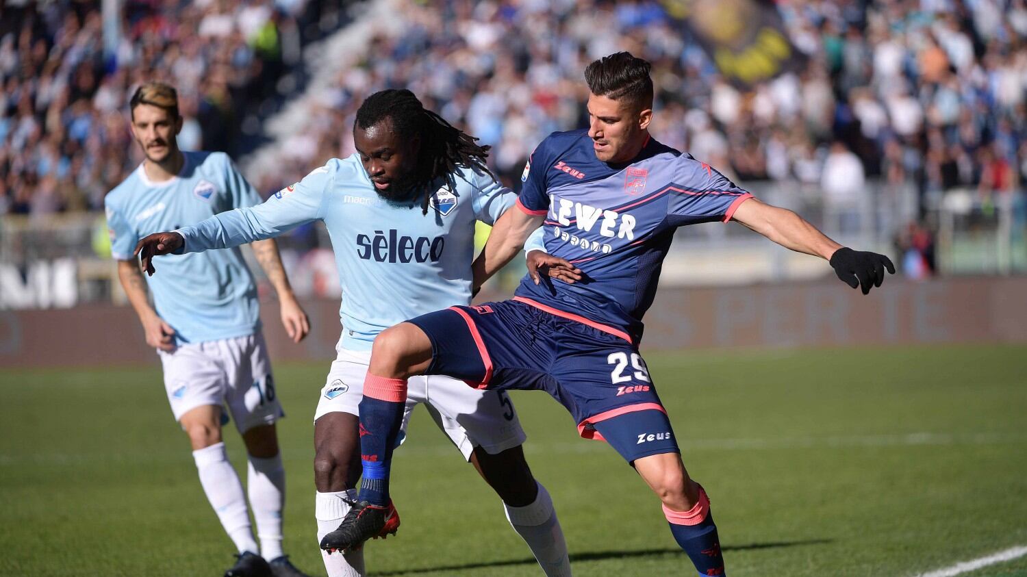 La Lazio dilaga contro il Crotone: secco 4-0 alla squadra di Zenga