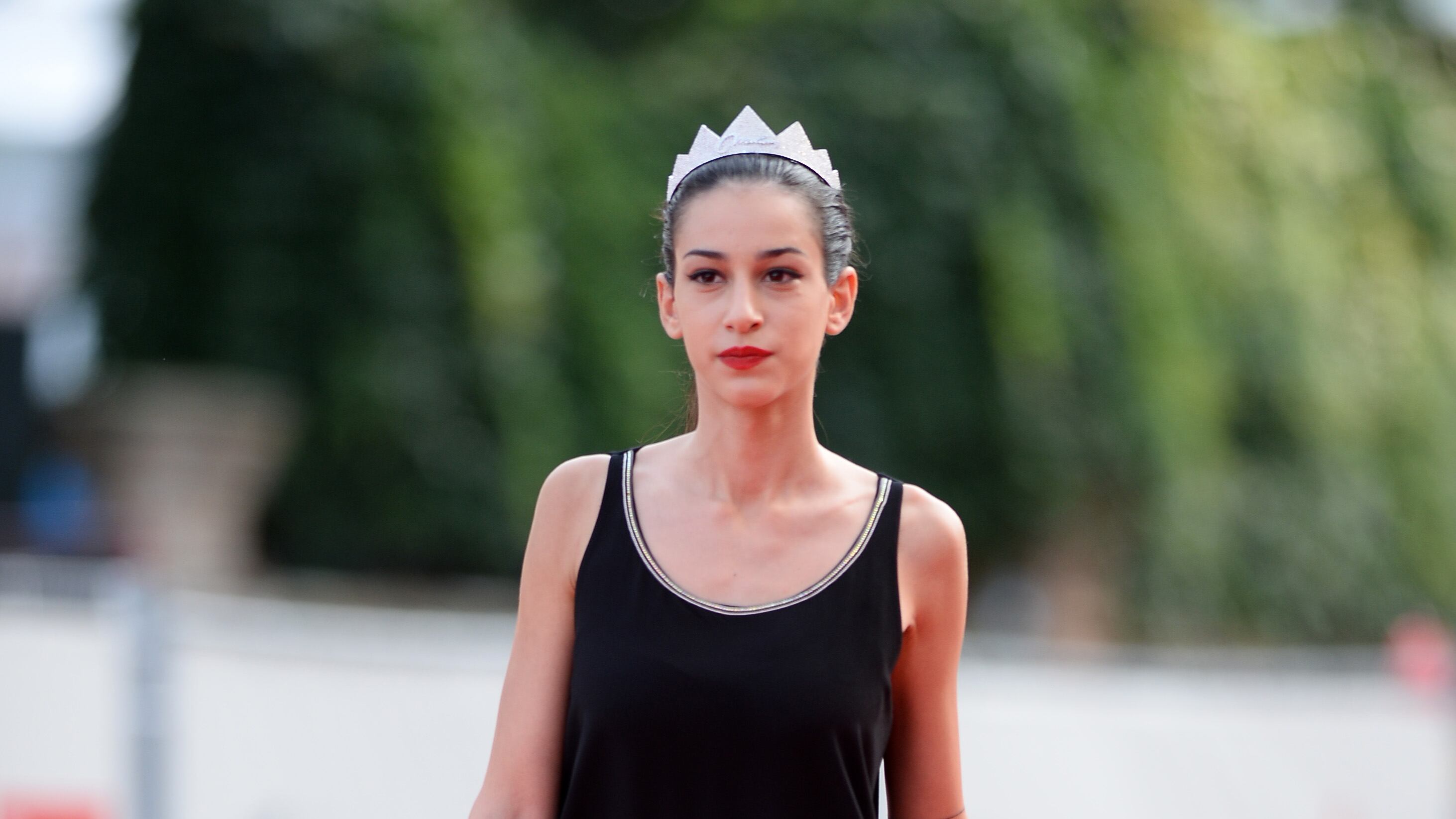 Miss agli hater "Io senza gamba tu senza testa"