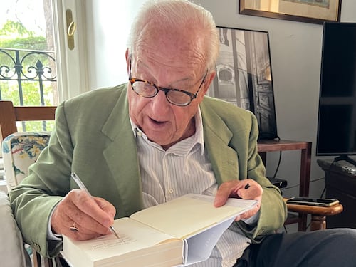 Andrea Carandini: "Mio nonno Luigi Albertini direttore del Corriere, mio padre ambasciatore a Londra e il tramonto della grande borghesia"