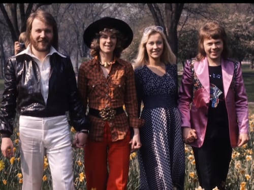 Quarant'anni fa si scioglievano gli ABBA: tutte le canzoni che devi conoscere