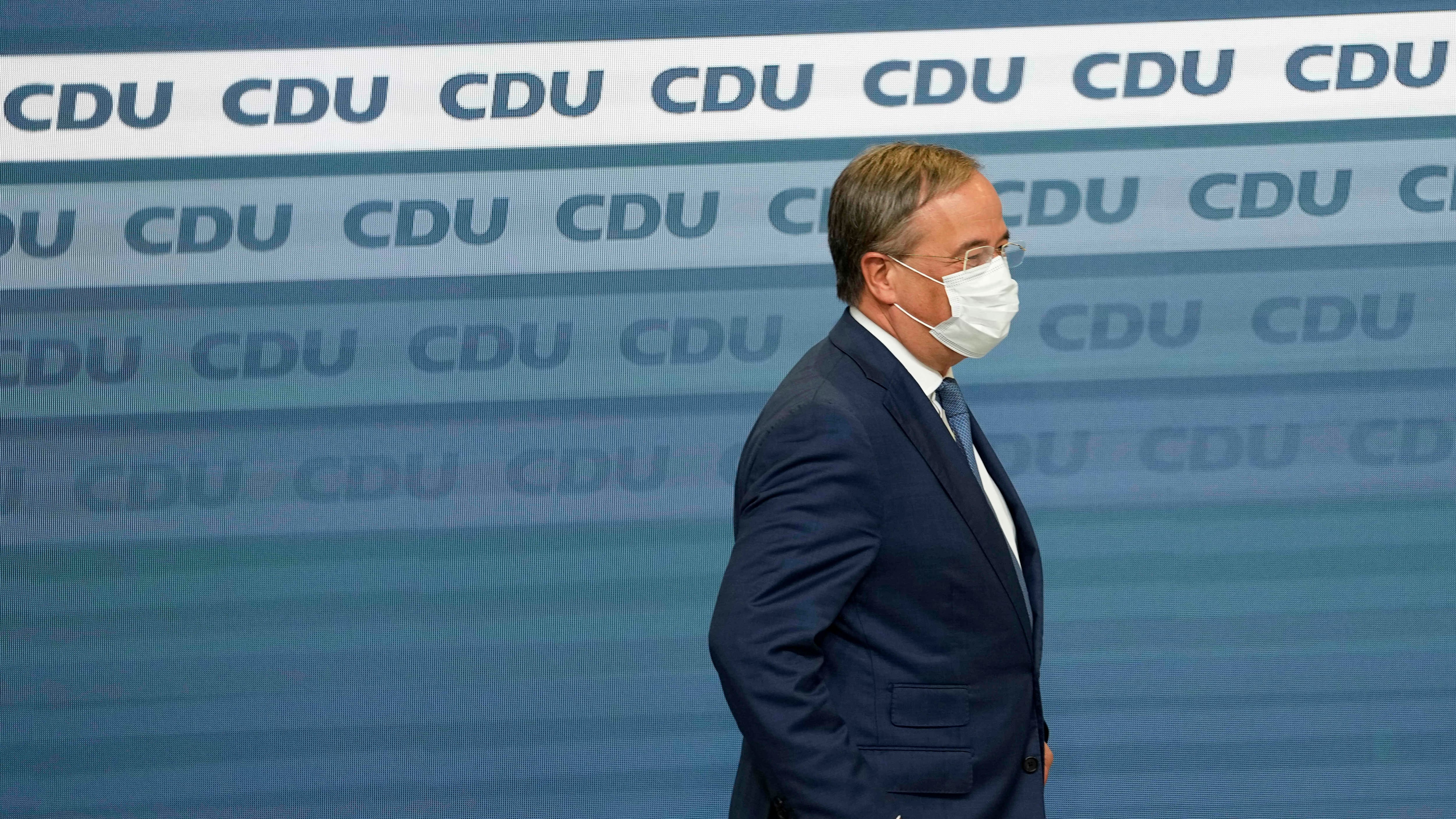 Laschet già abbandonato da Soeder e dalla sua Cdu. Scholz spera nel semaforo