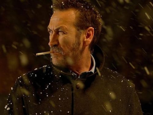 Torna Rocco Schiavone. Dibattito social sulle sue canne