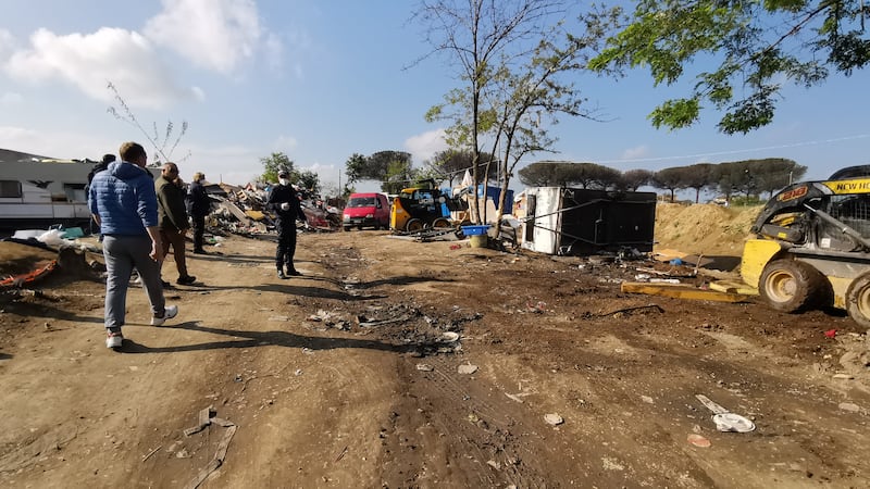 Campo rom smantellato nel Napoletano 5