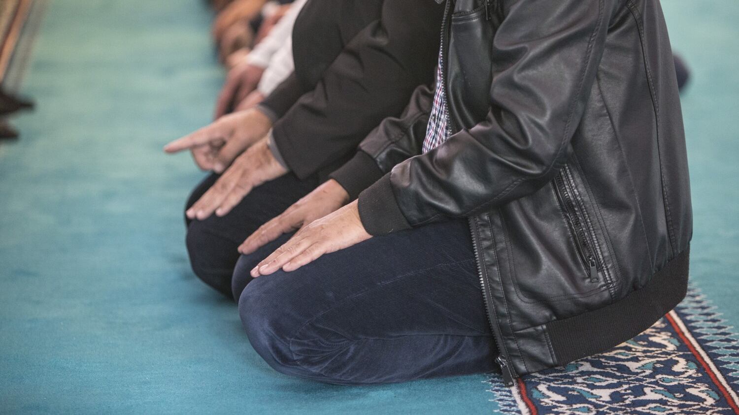 Olanda, musulmani sempre "più religiosi e ostili" nei confronti della società