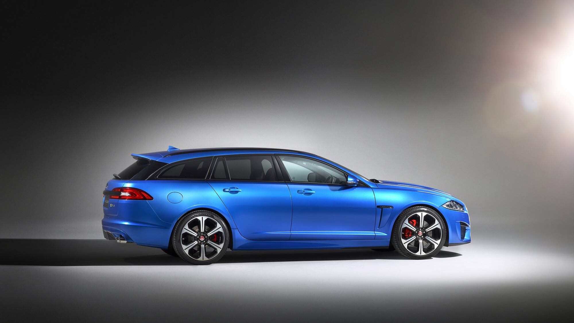 Jaguar XFR-S Sportbrake: tremano Audi RS6 ed E SW 63 AMG