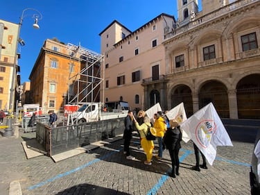 Il palco delle sardine 4