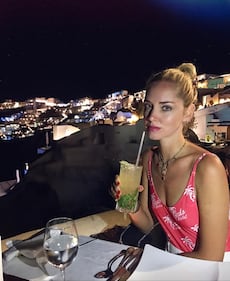 Chiara Ferragni hot, ragnatela sul seno 20