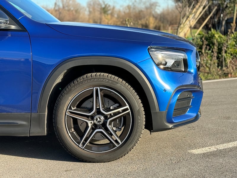 Mercedes GLB 2024: guarda la gallery del suv tedesco premium 9