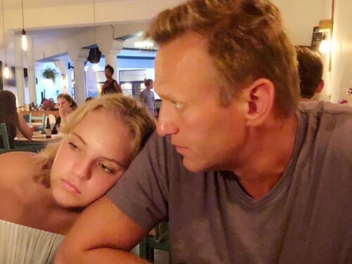 Gli studi a Stanford e le battaglie del padre: chi è Dasha Navalnya, figlia di Aleksei Navalny