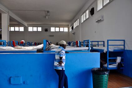 I migranti della Open Arms e della Gregoretti a Pozzallo 6