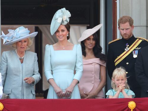 Kate Middleton si assenta fino all'autunno. E oscura Meghan Markle
