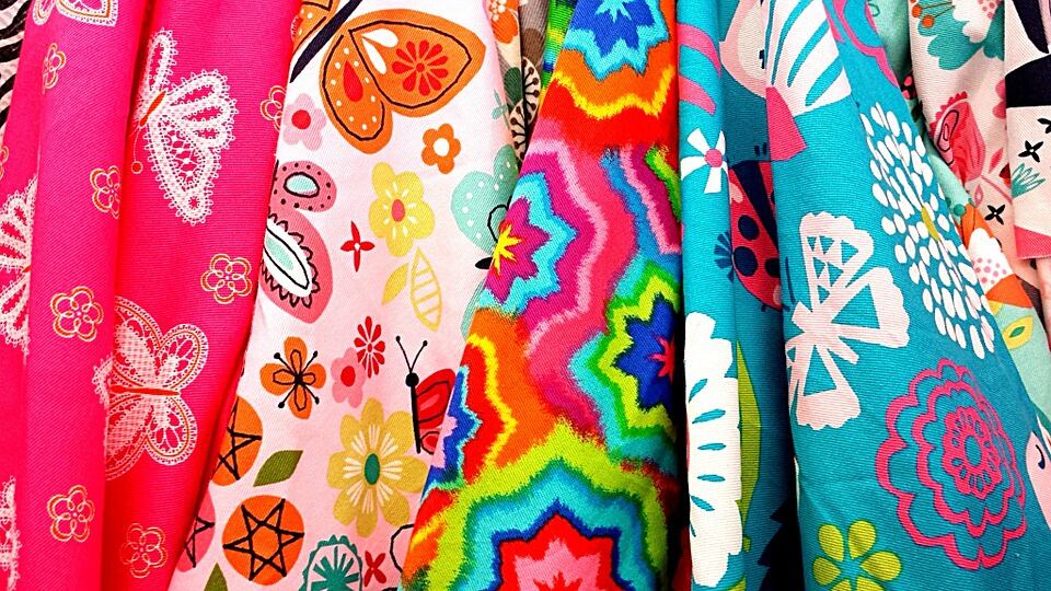 Moda: i tessuti migliori da indossare in primavera ed estate