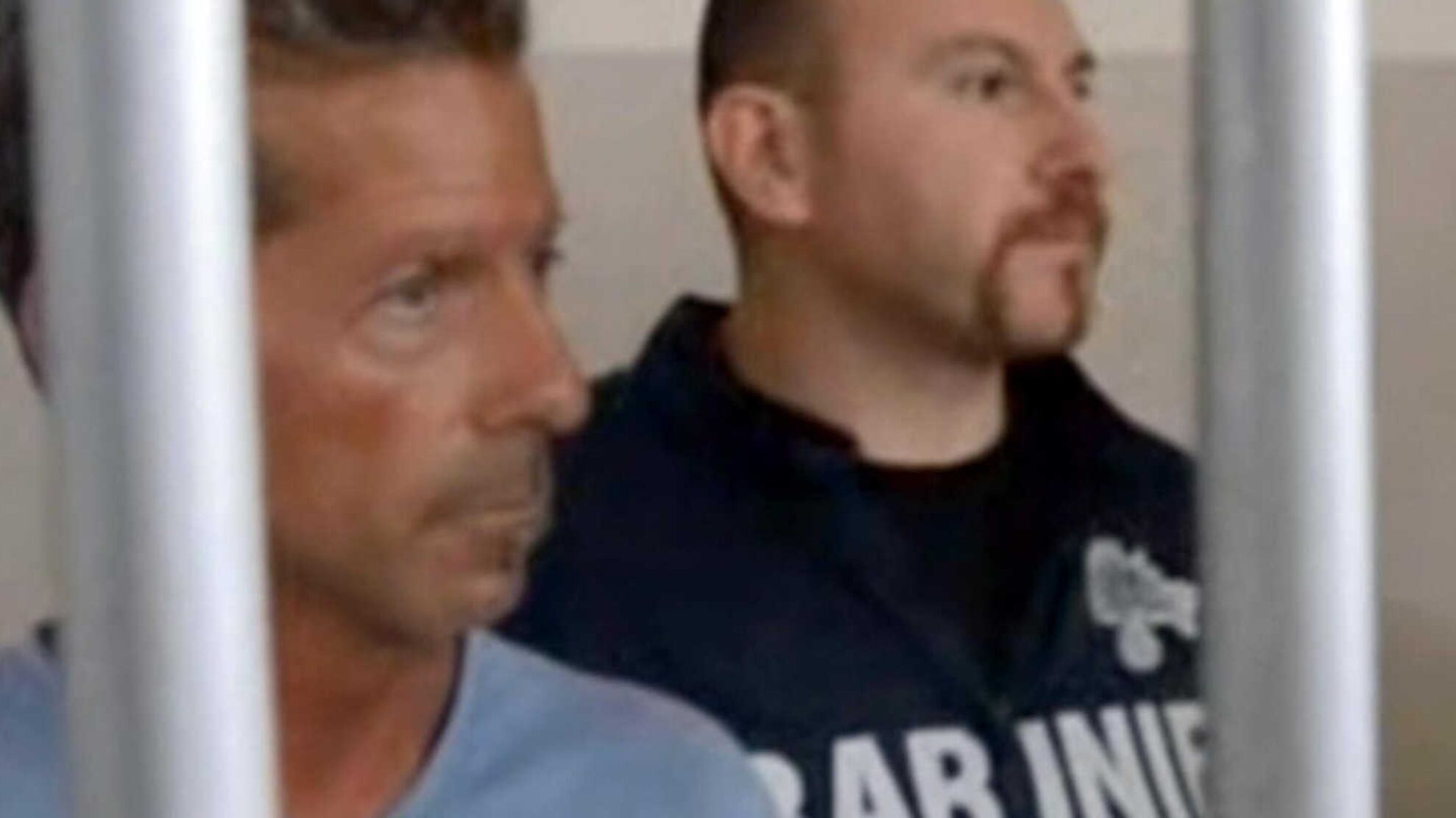 Massimo Bossetti ha pensato al suicidio. Salvato dalla moglie