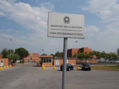 Se i ladri svaligiano il carcere