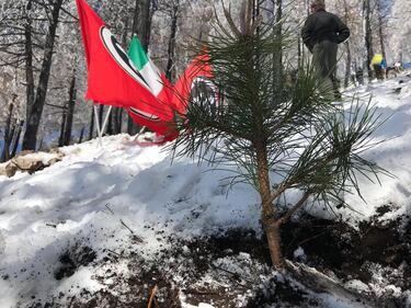 L'intervento di CasaPound sul monte Giano: "Ripristinata la scritta Dvx" 3