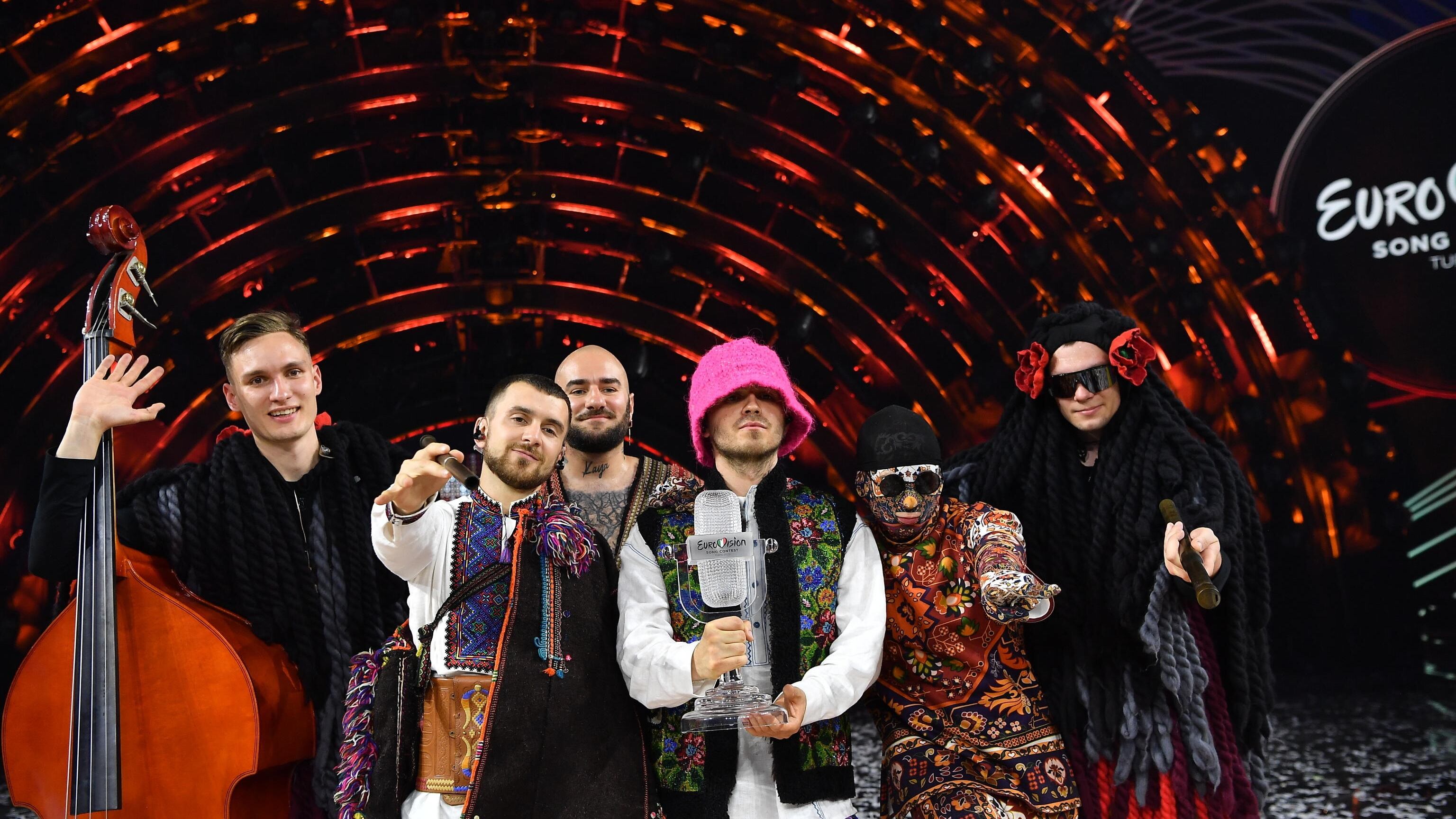 "Questa vittoria è per tutti gli ucraini". All'Eurovision trionfano i Kalush Orchestra